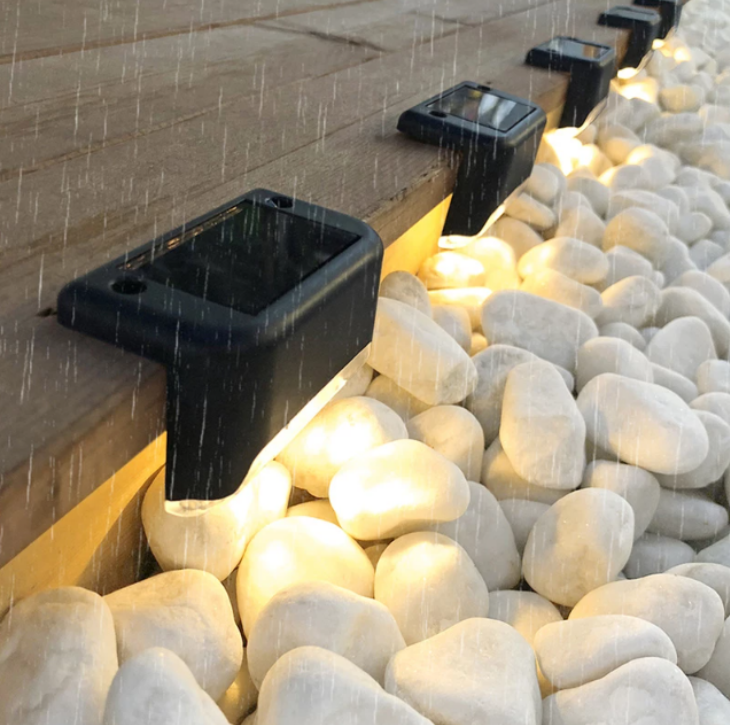 Lampa solară cu senzor de lumina pentru gard, scari, trepte sau balustrada
