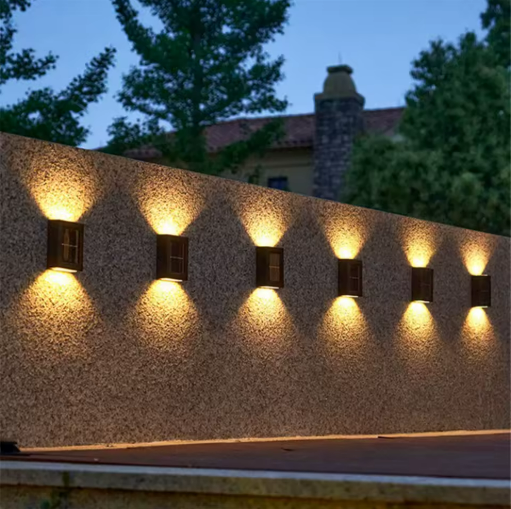 Lampa solara de perete cu lumini bidirectionale, timp de functionare 8-10 ore, Negru